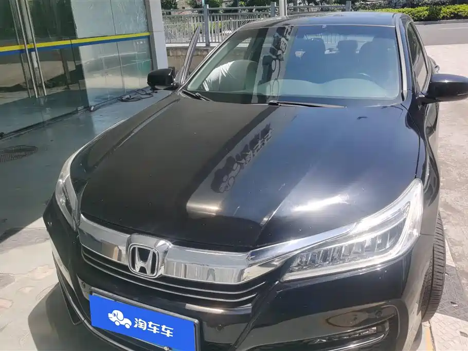 Honda Accord 2017 — фото 2