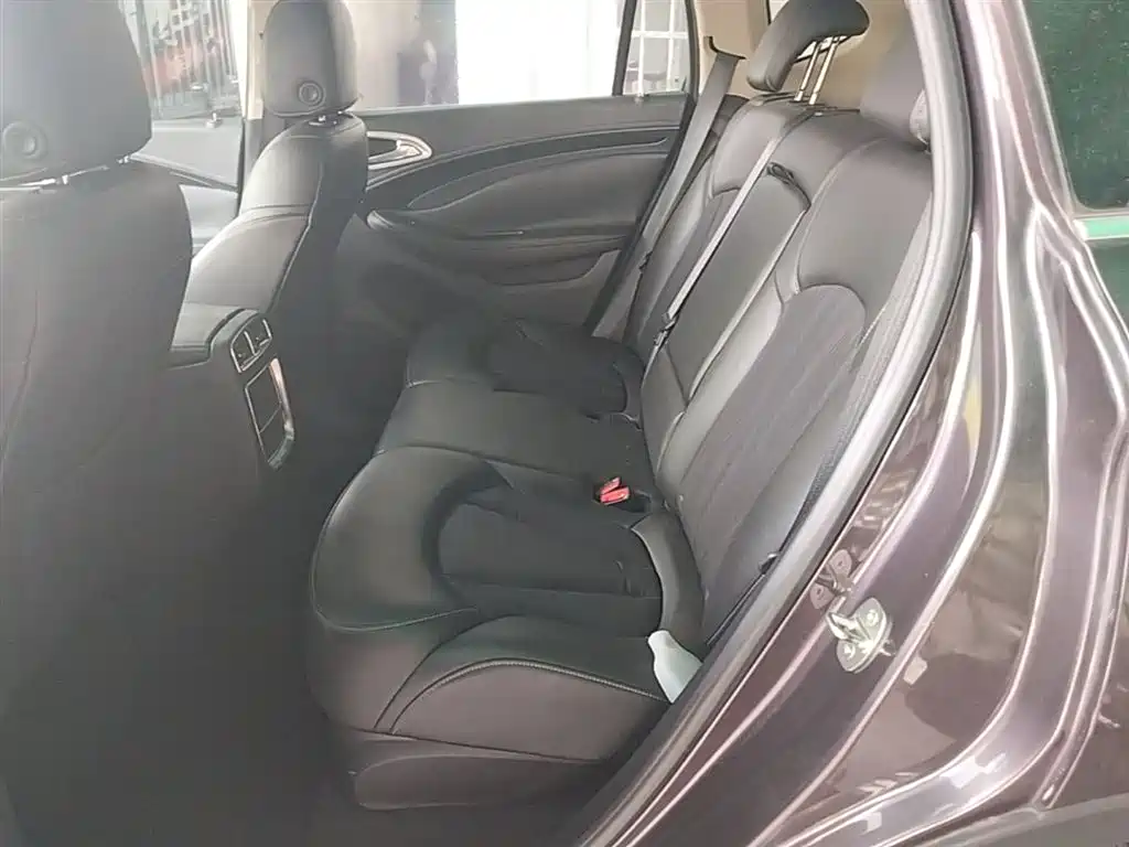 Buick Envision Plus 2016 — фото 17