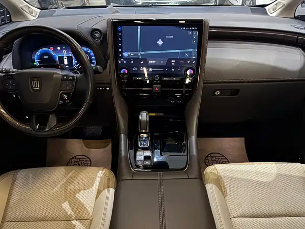 Toyota Vellfire 2023