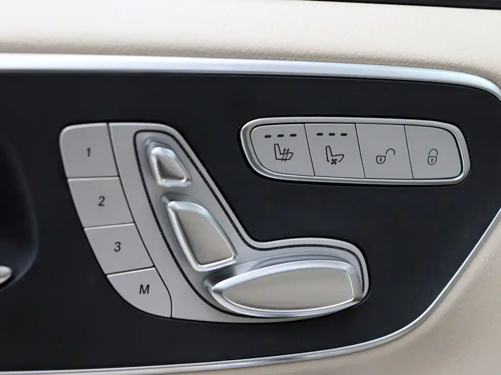 Mercedes-Benz V-Class 2021 — фото 5
