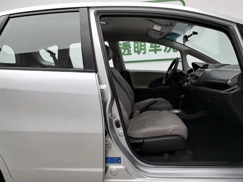 Honda Fit 2013 — фото 23