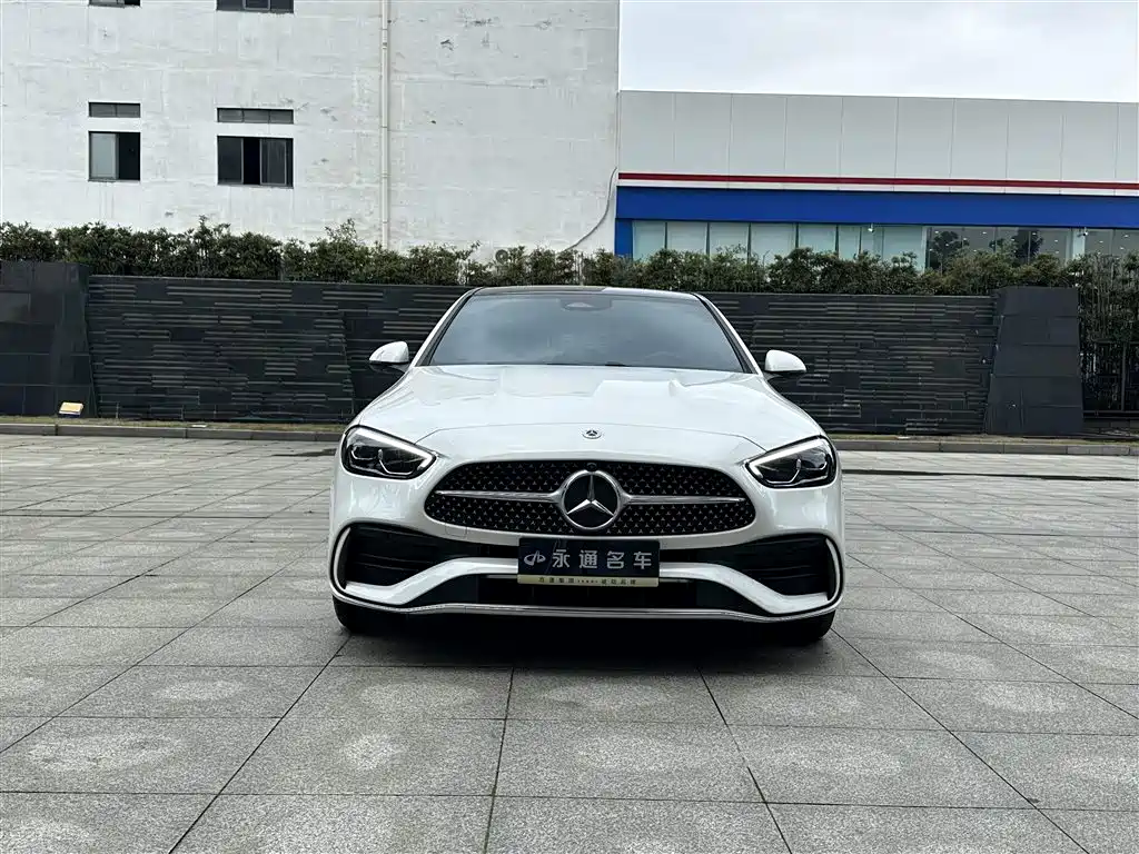 Mercedes-Benz C-Class 2025 — фото 2
