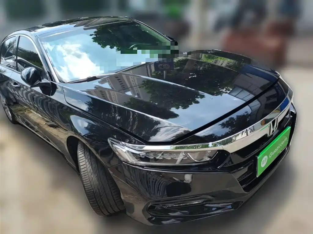 Honda Accord 2018 — фото 25