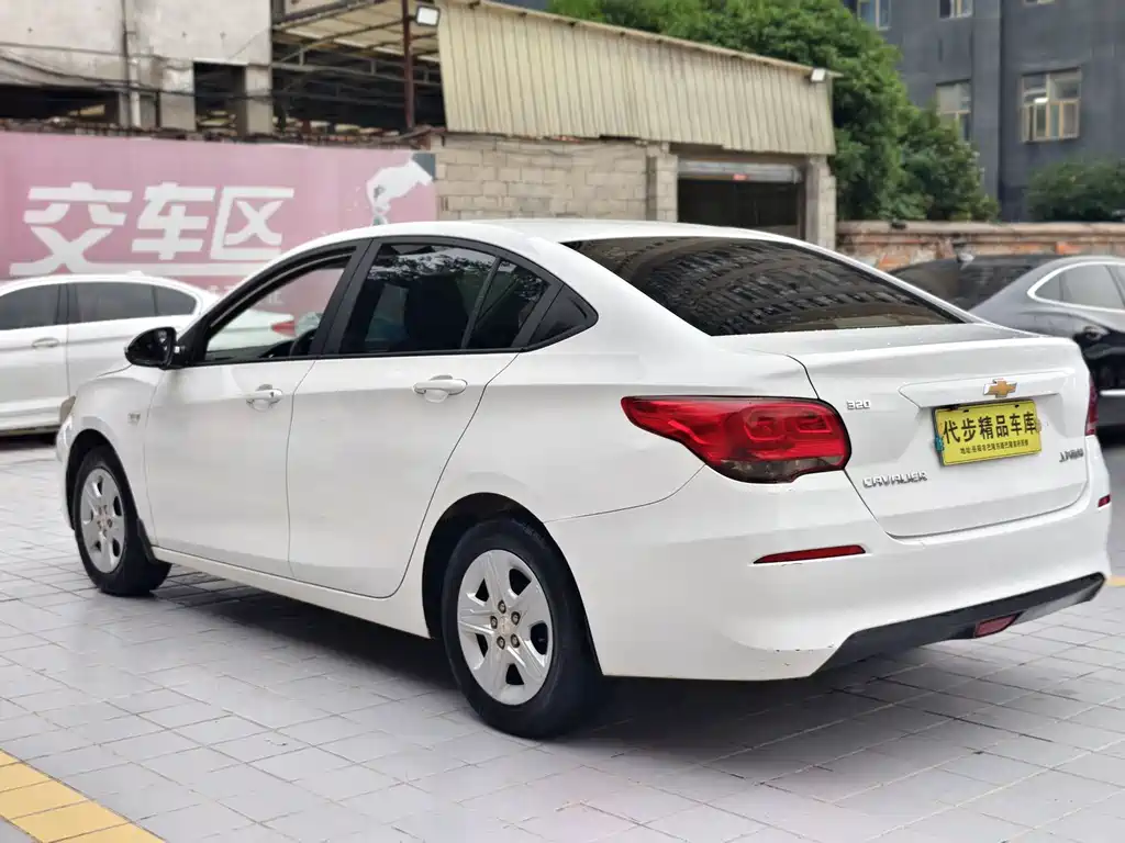 Chevrolet Cavalier 2018 — фото 18