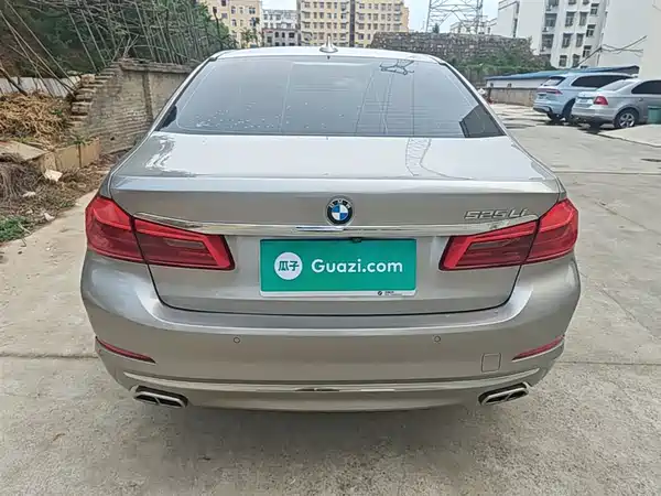 BMW 5 Series 2020