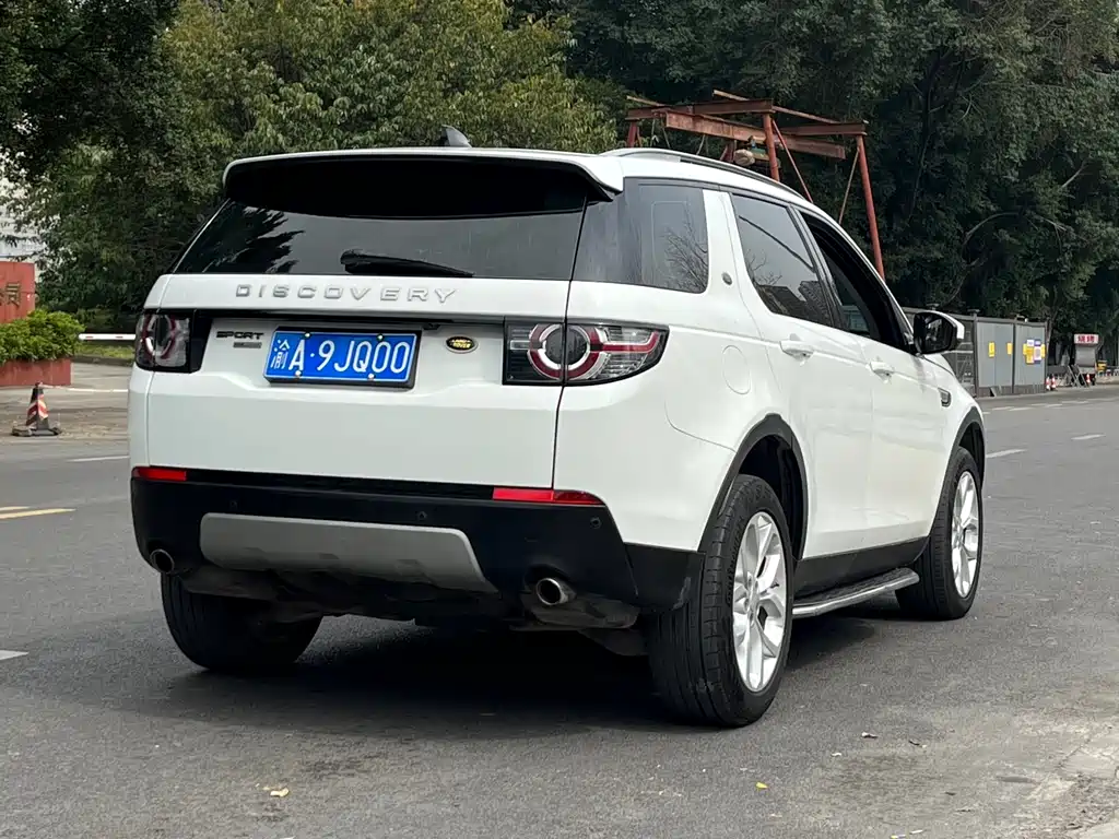Land Rover Discovery Sport 2017 — фото 9