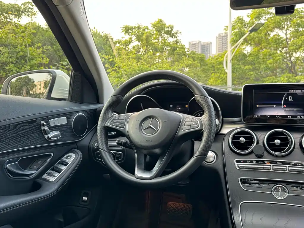 Mercedes-Benz C-Class 2016 — фото 17