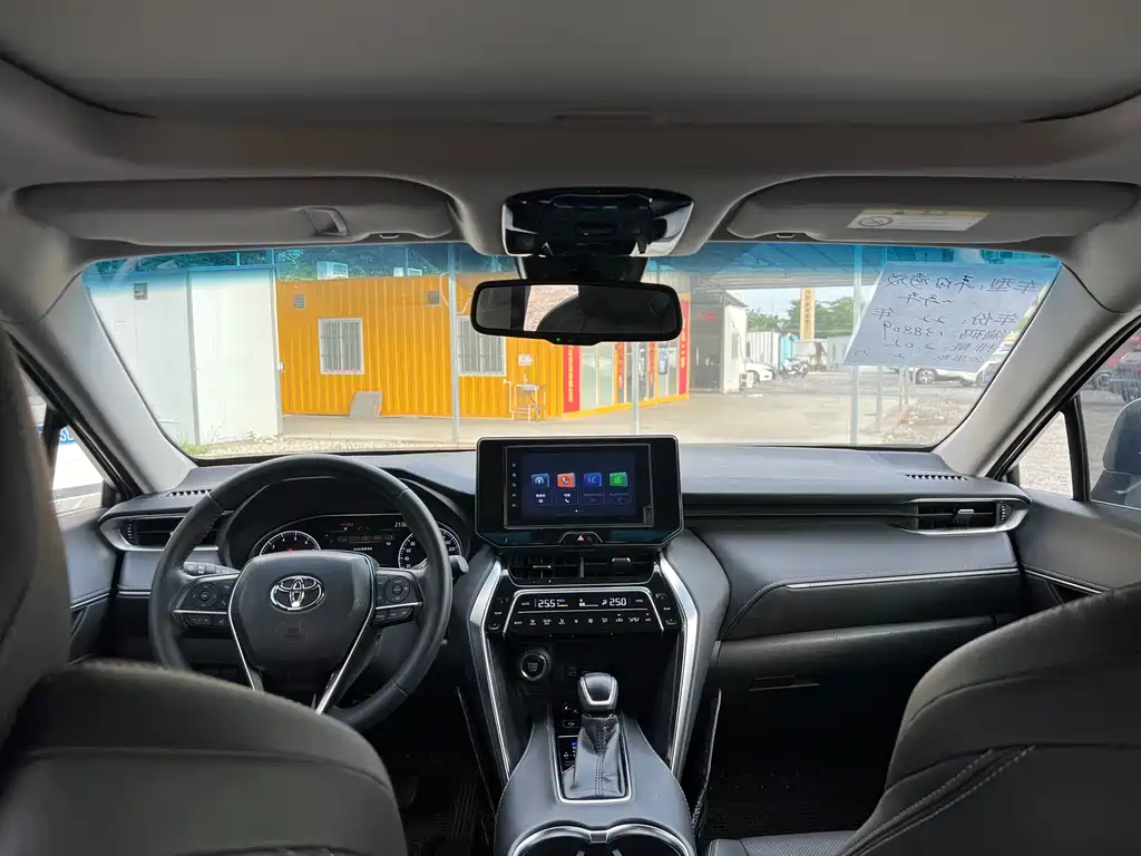 Toyota Harrier 2022 — фото 10
