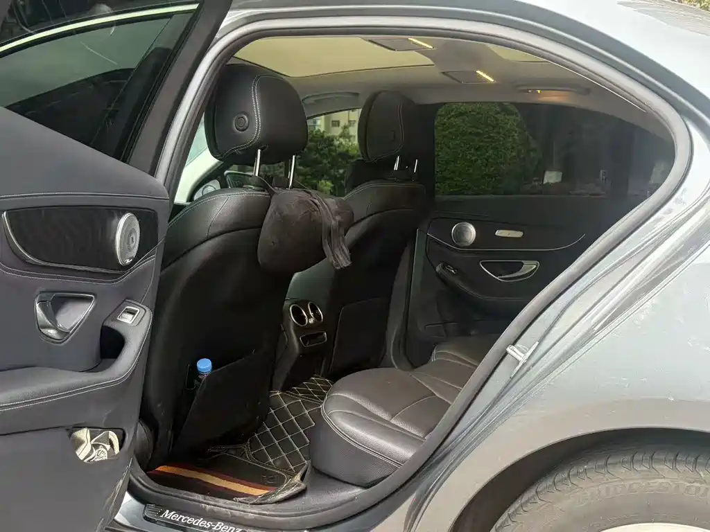 Mercedes-Benz C-Class 2019