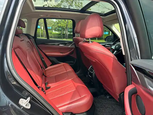 BMW iX3 2023