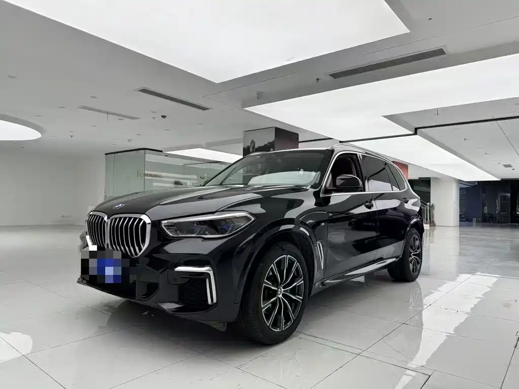 BMW X5 2022 — фото 1