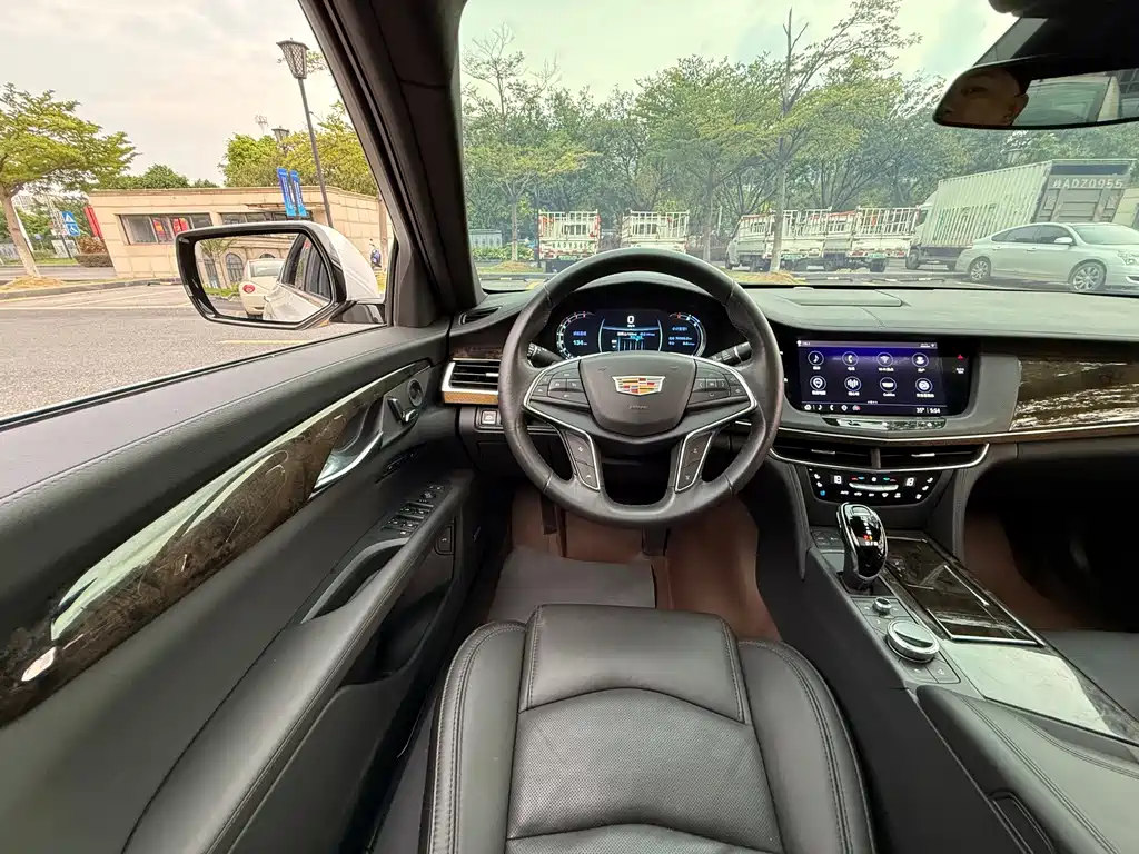 Cadillac CT6 2022 — фото 10
