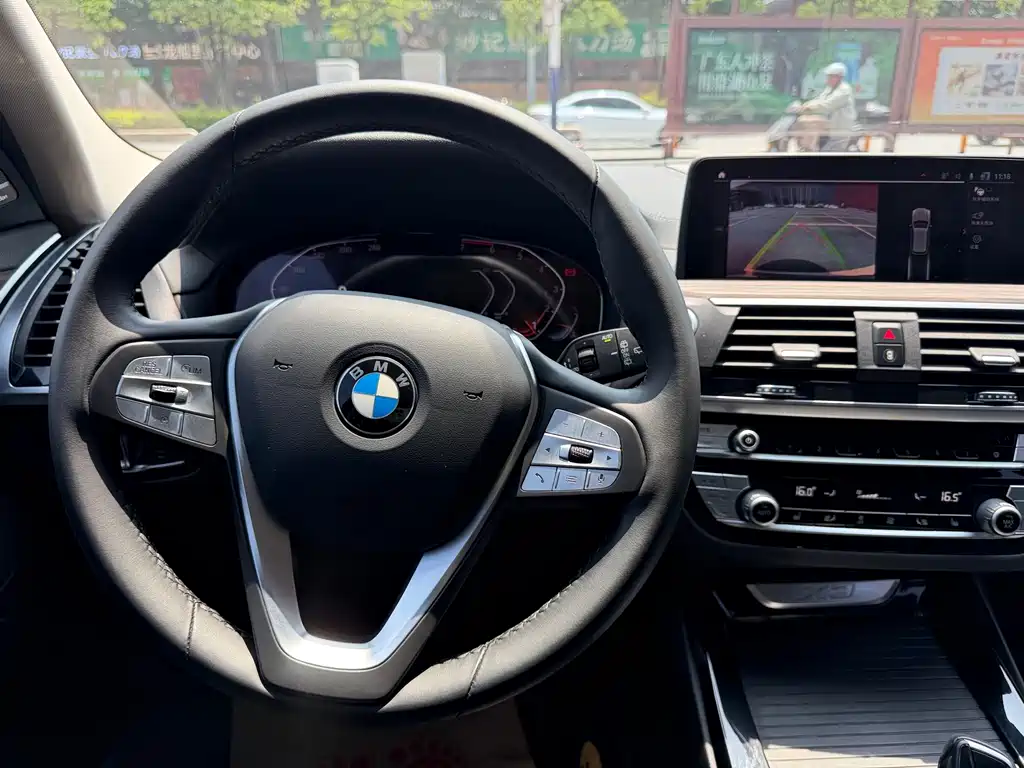 BMW X3 2020 — фото 15