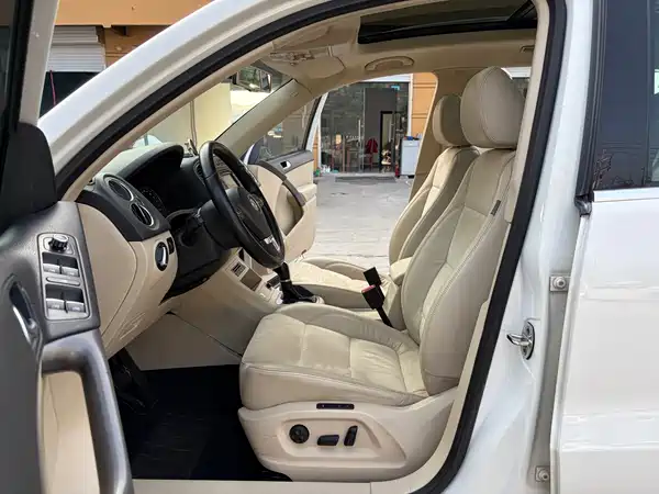Volkswagen Tiguan 2012