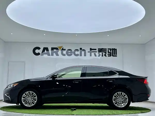 Lexus ES 2015