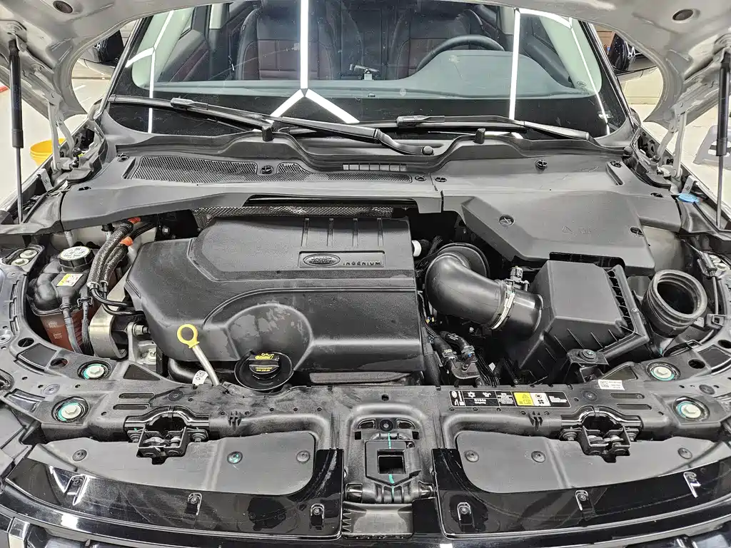Land Rover Evoque 2023 — фото 21