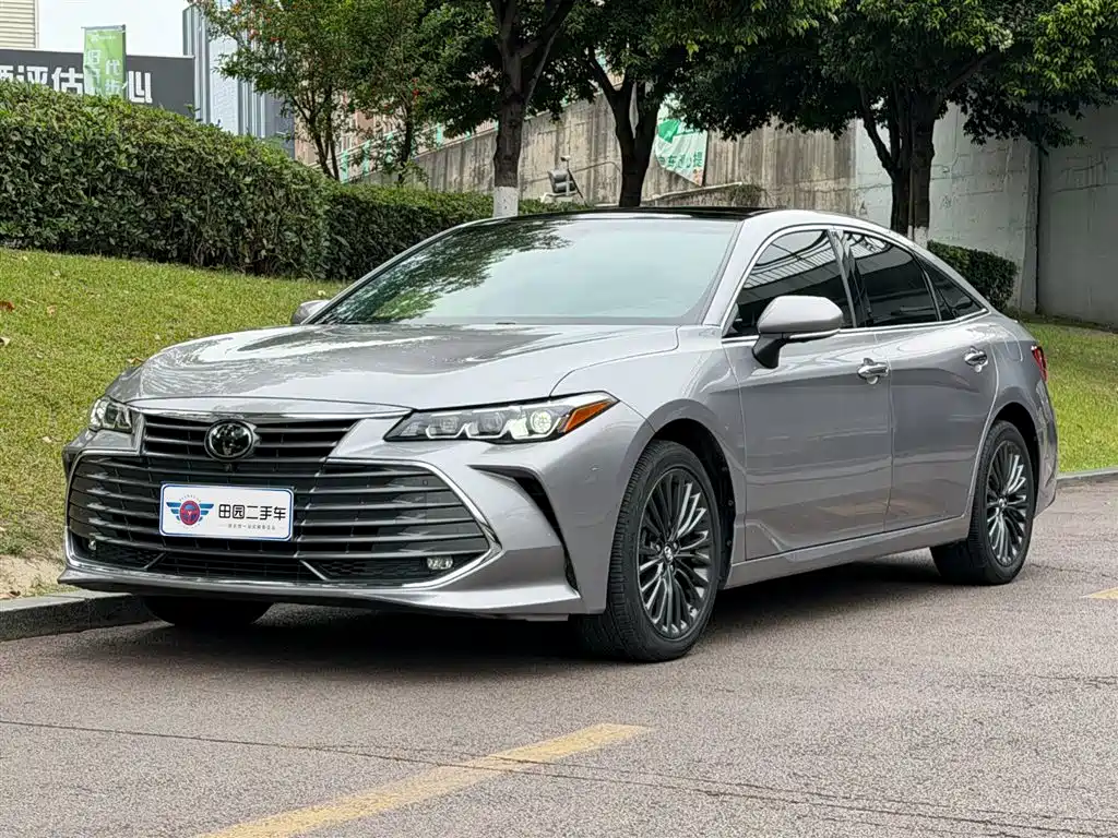 Toyota Avalon 2020 — фото 1