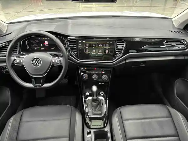 Volkswagen T-Roc 2023