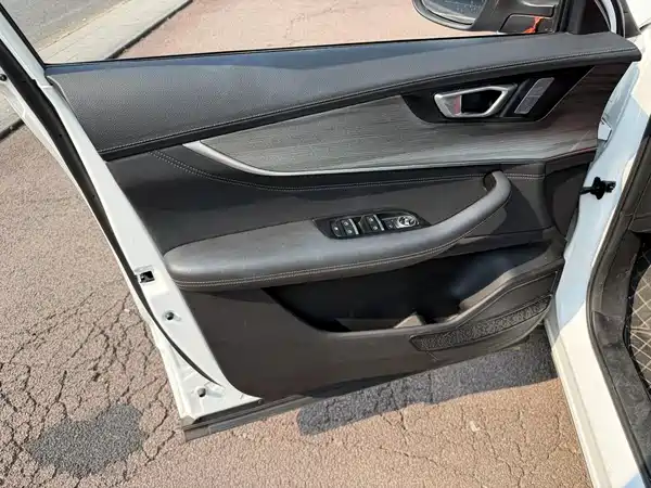 Chery Tiggo 8 PLUS 2023