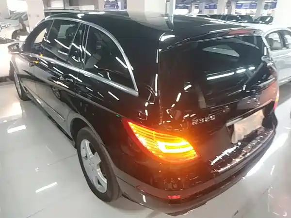 Mercedes-Benz R-Class 2015