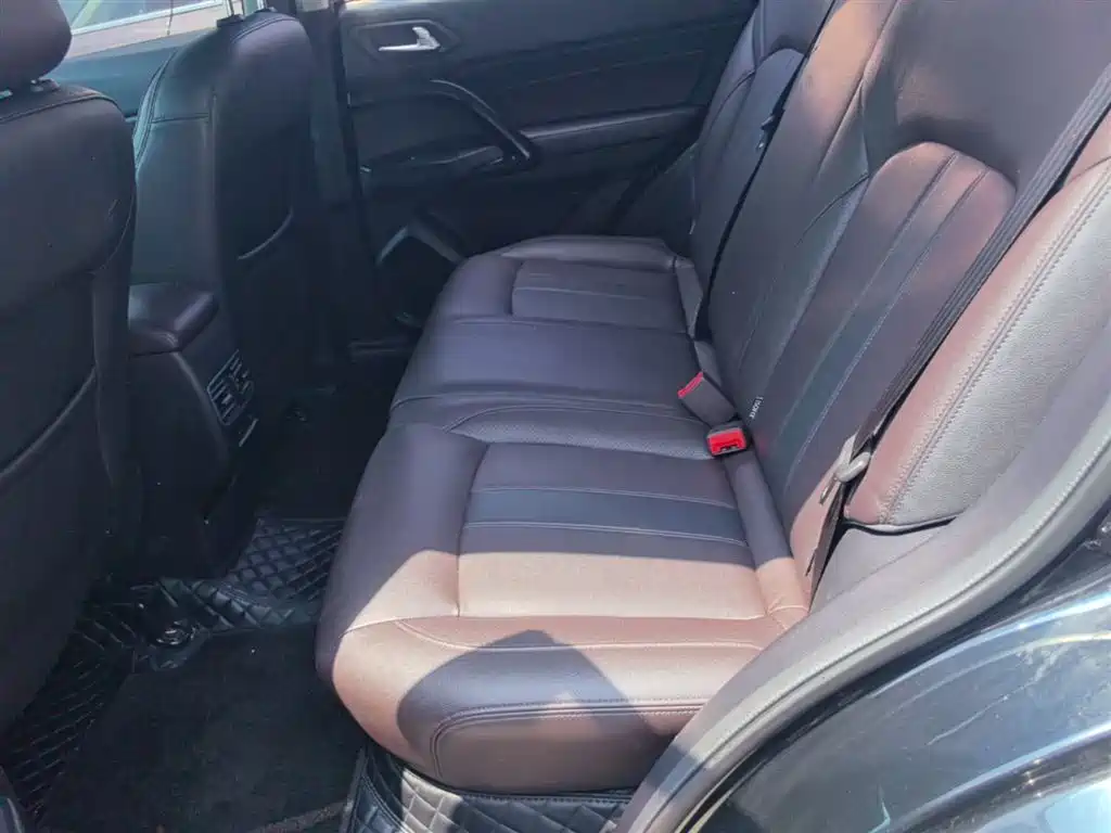 GAC Motor Trumpchi GS4 2018 — фото 17