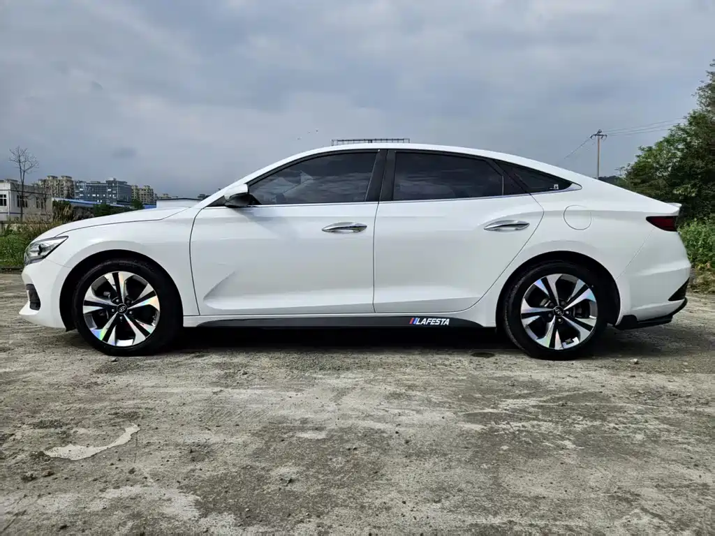 Hyundai Fista 2020 — фото 4