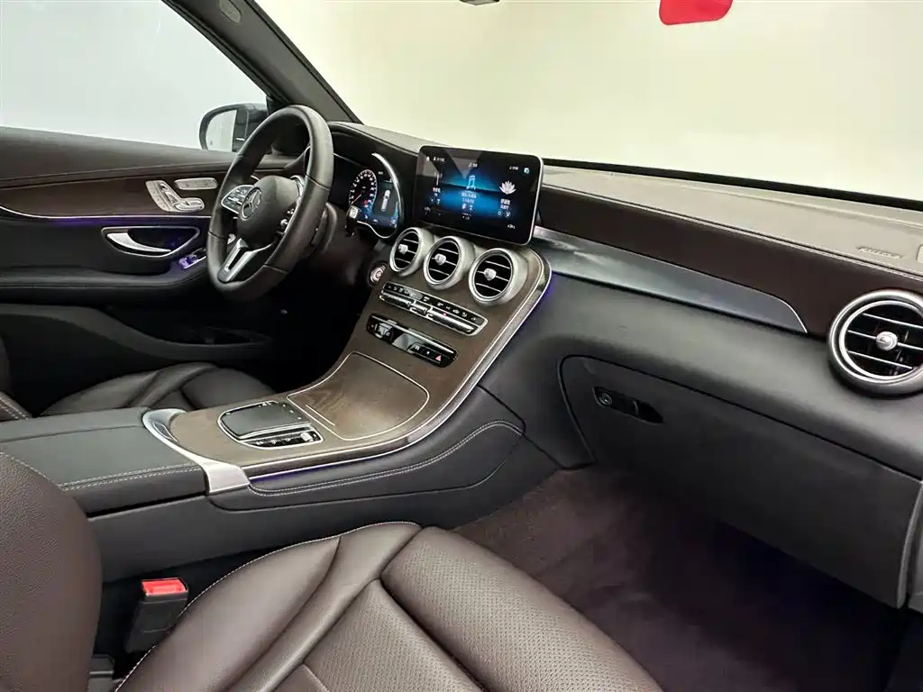 Mercedes-Benz GLC 2020 — фото 17