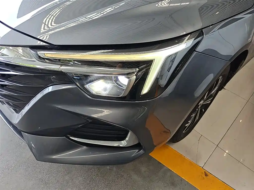 Roewe i6 MAX New Energy 2022 — фото 24