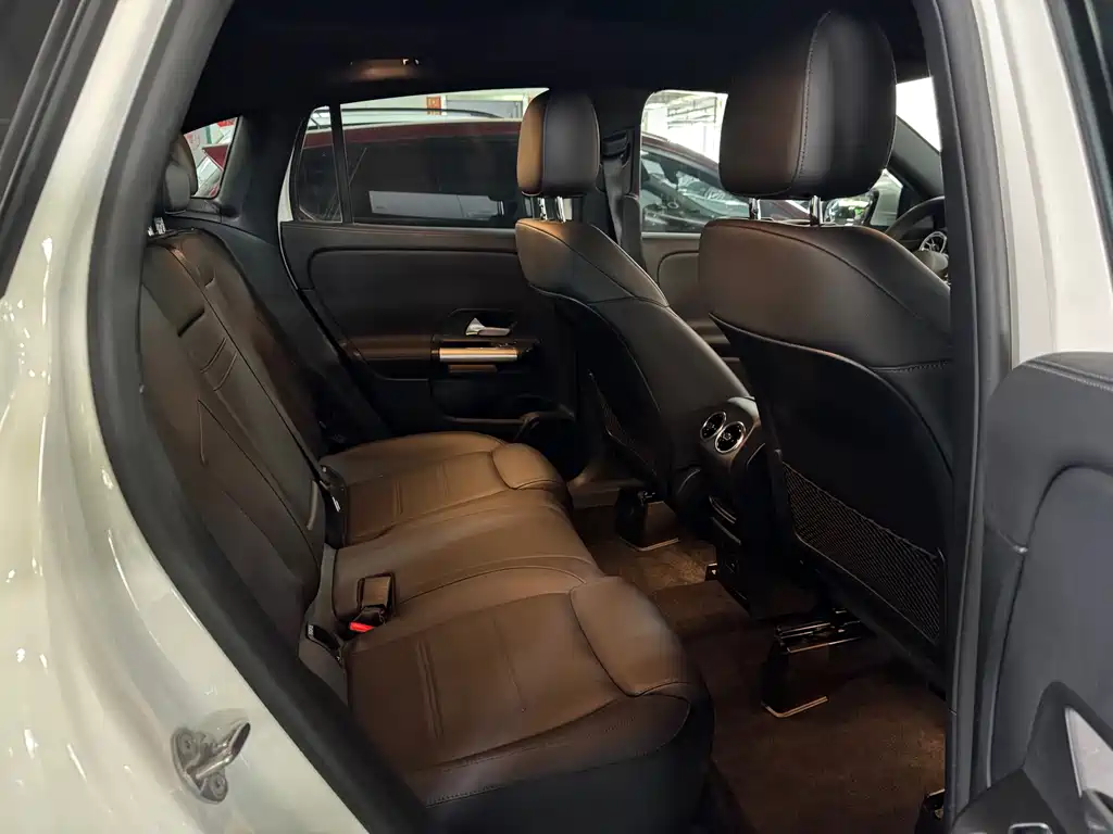 Mercedes-Benz GLA 2022 — фото 10