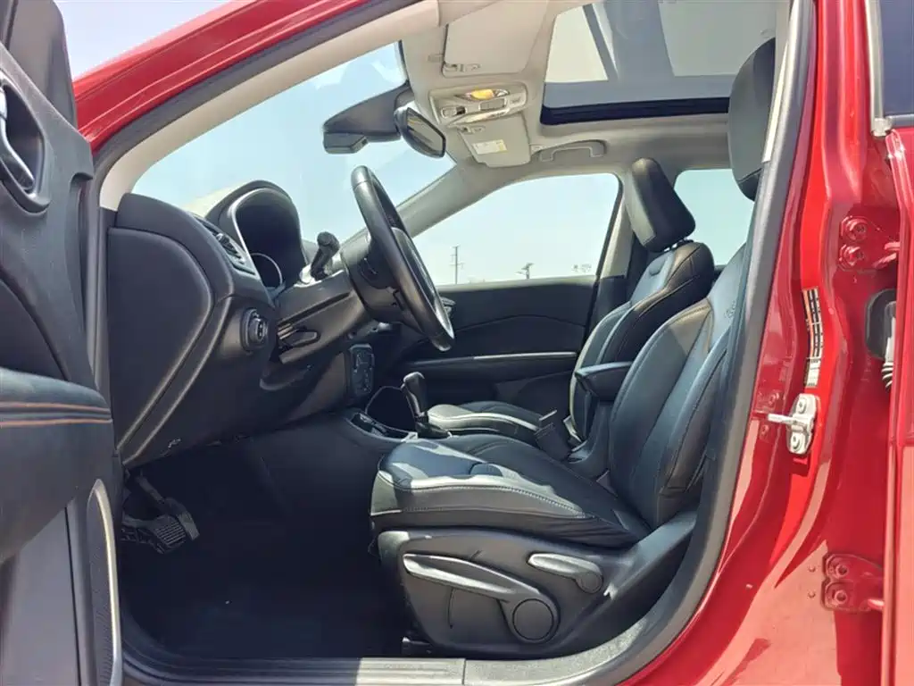Jeep Compass 2020 — фото 13