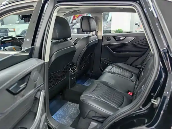 Hongqi HS5 2024