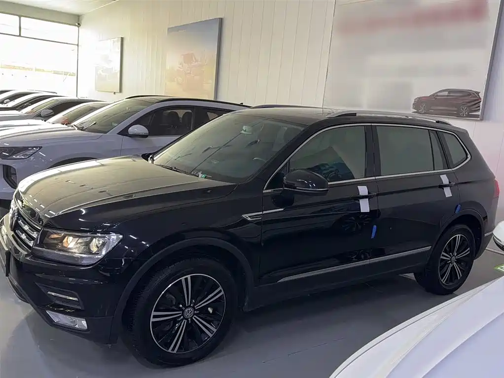 Volkswagen Tiguan L 2019 — фото 6