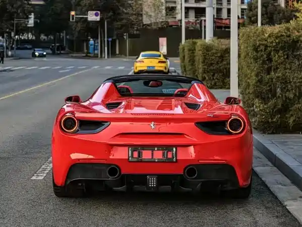 Ferrari 488 2015