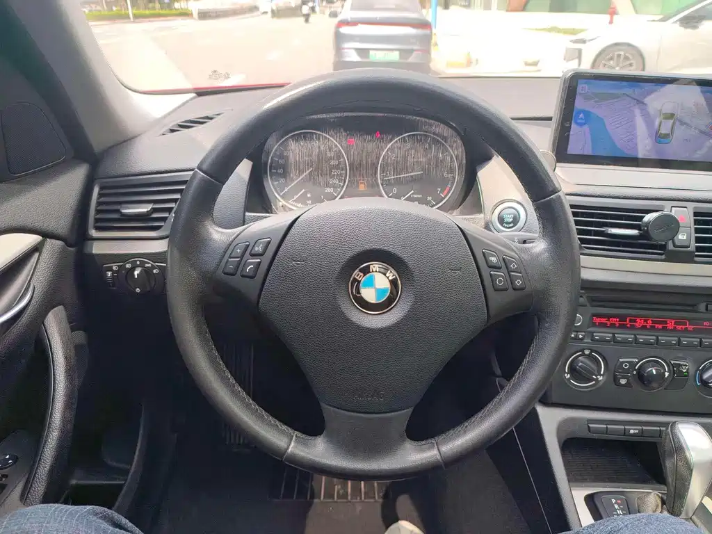 BMW X1 2012 — фото 17