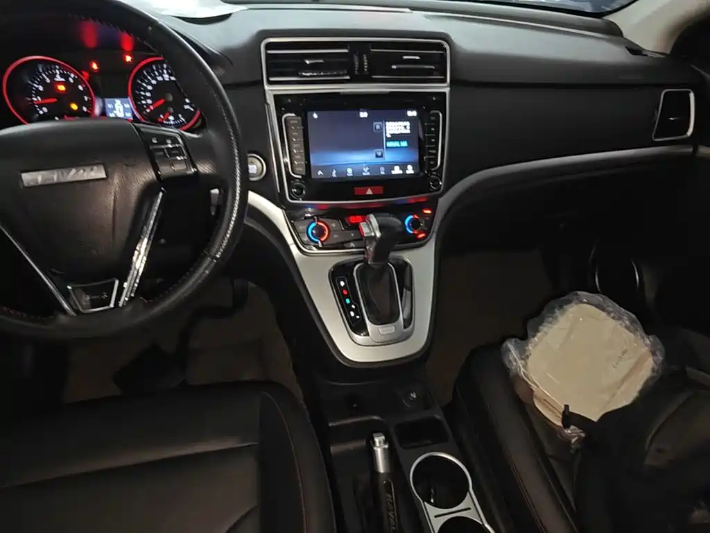 Haval M6 2018 — фото 13