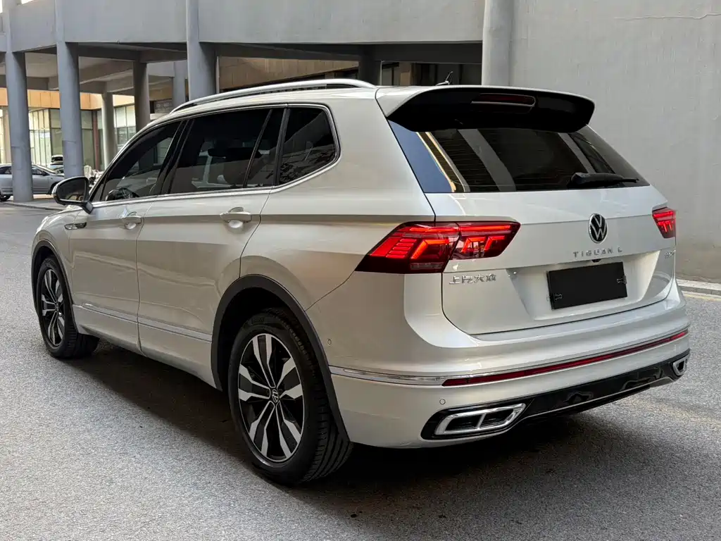 Volkswagen Tiguan L 2021 — фото 6