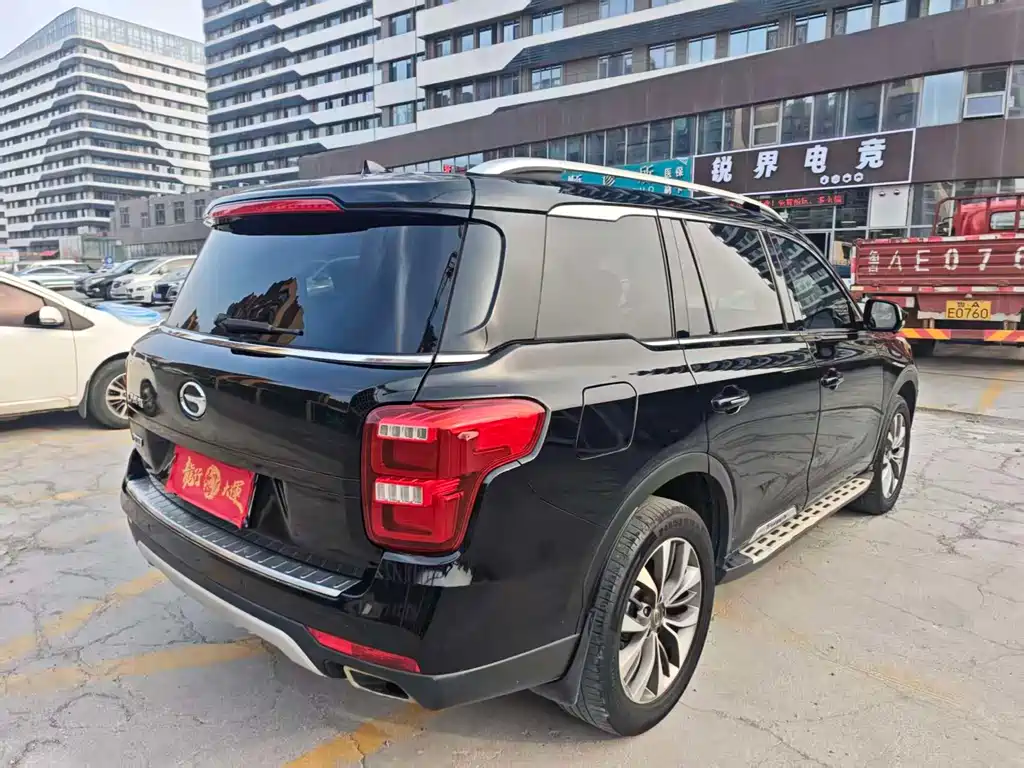 GAC Motor Trumpchi GS8 2017 — фото 4
