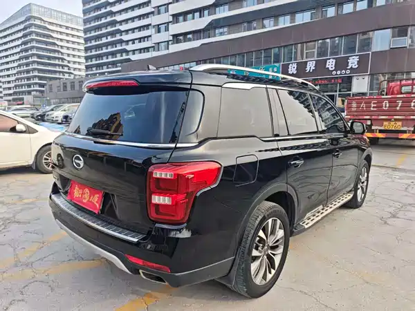 GAC Trumpchi GS8 2017