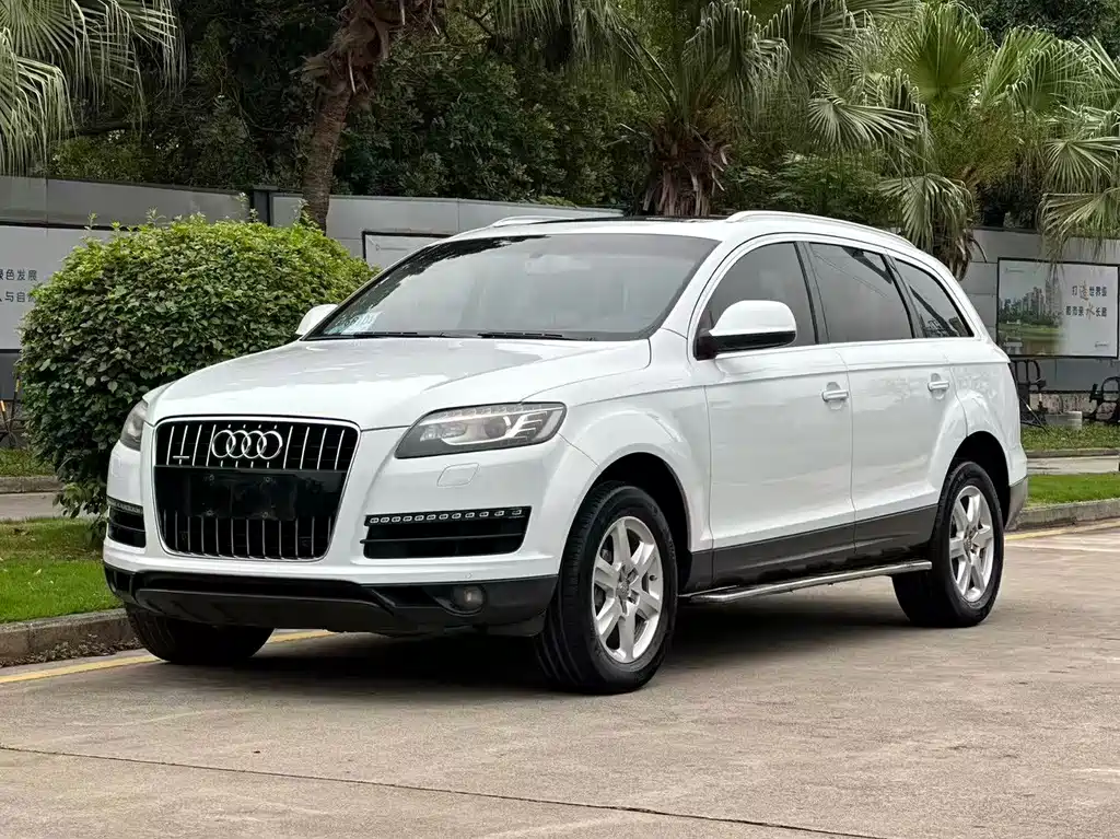 Audi Q7 2014 — фото 1