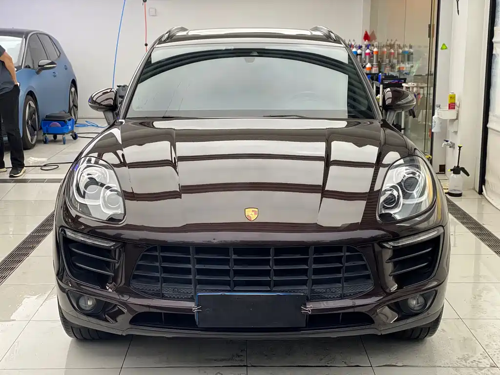 Porsche Macan 2017 — фото 1