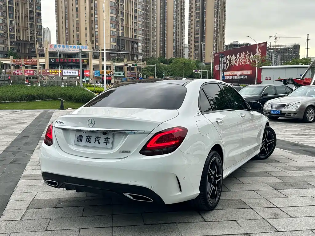 Mercedes-Benz C-Class 2021