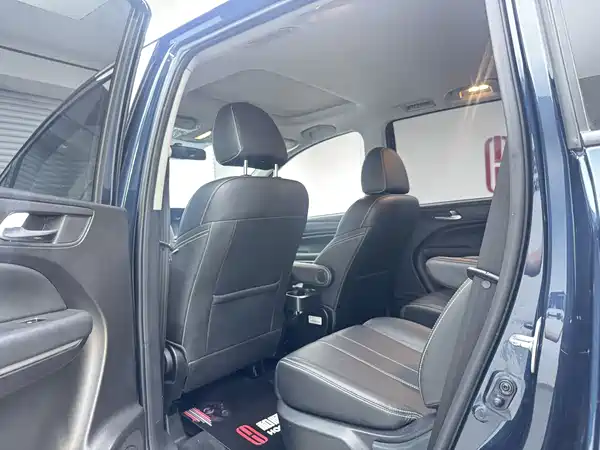 GAC Trumpchi M6 2021