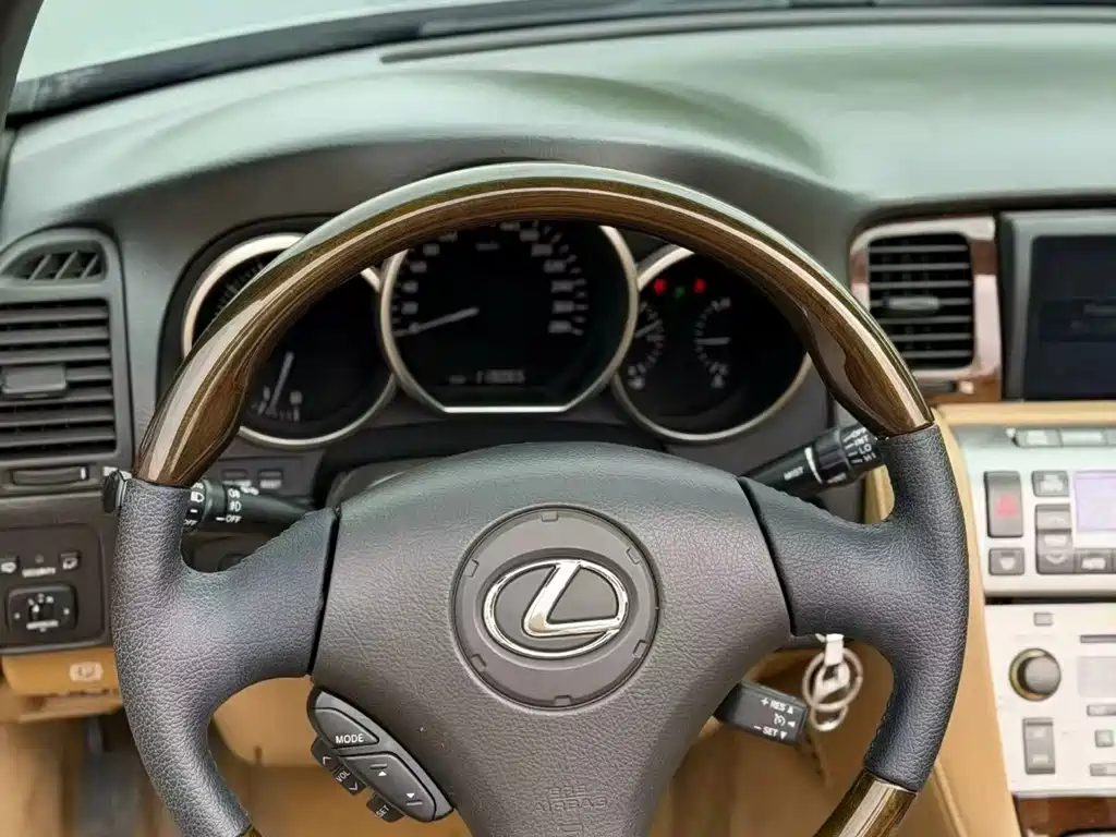 Lexus SC 2008 — фото 7