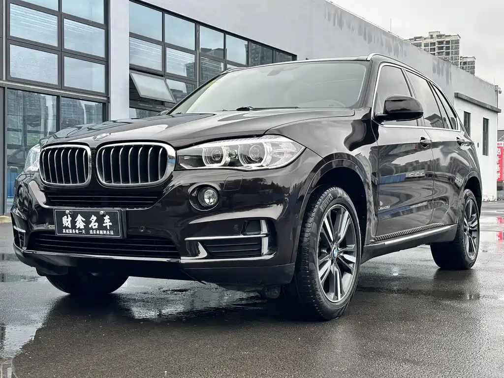 BMW X5 2018 — фото 1