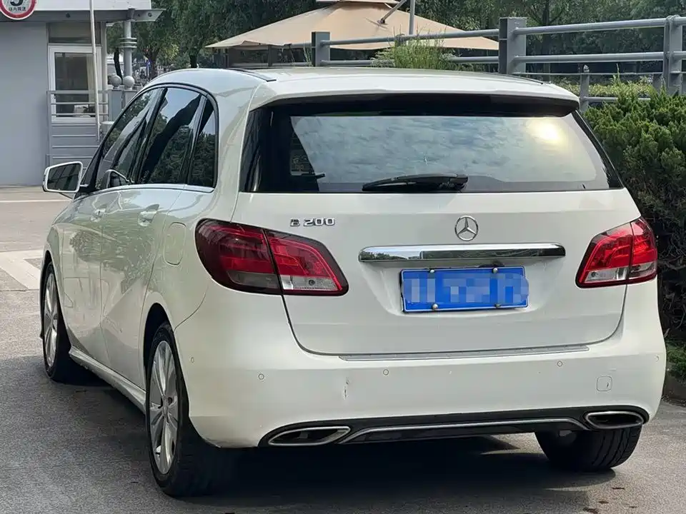 Mercedes-Benz B-Class 2017 — фото 11