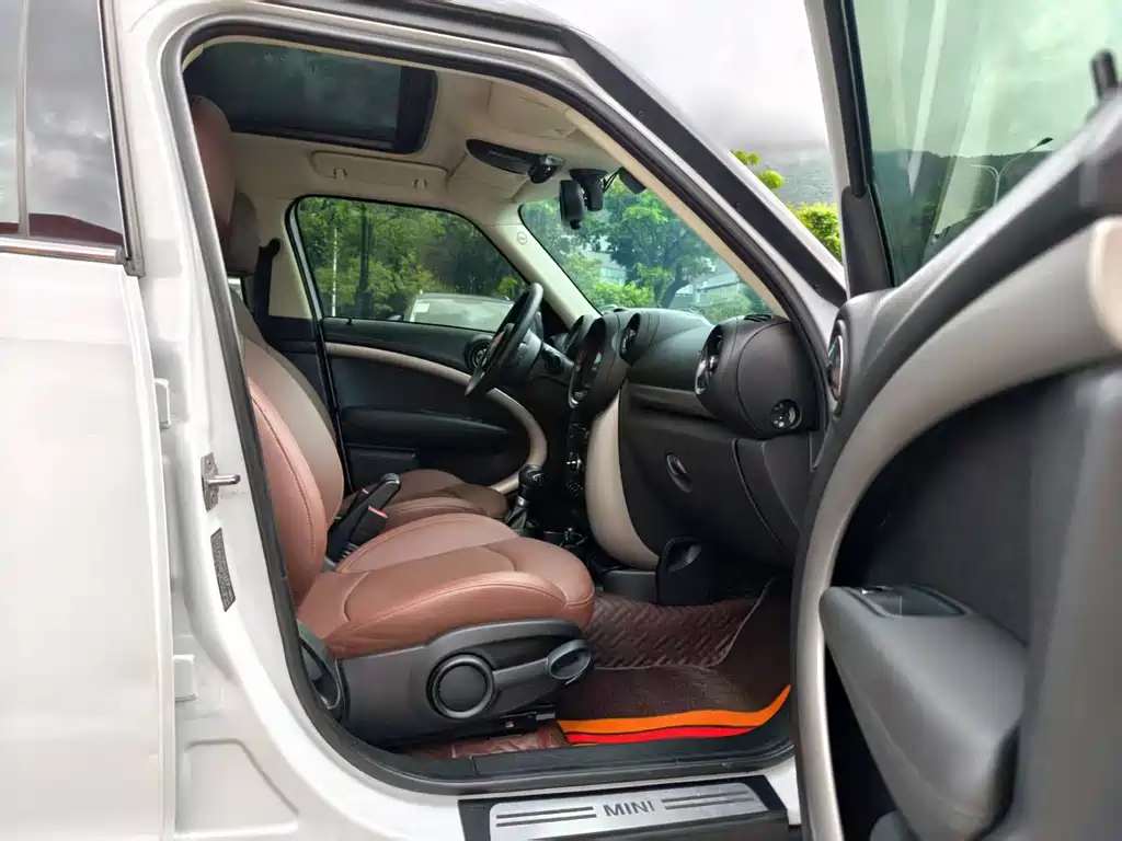 MINI Countryman 2015