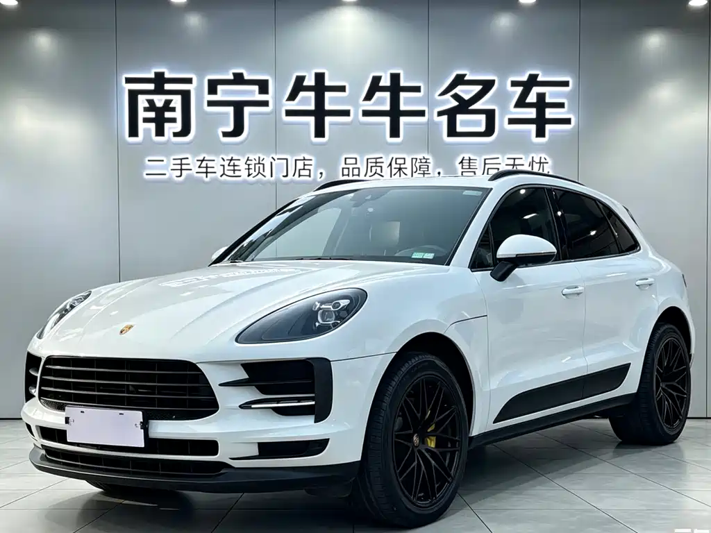 Porsche Macan 2019 — фото 1