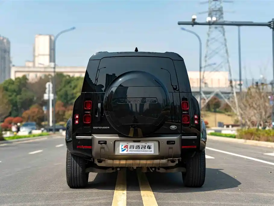Land Rover Defender 2025 — фото 4