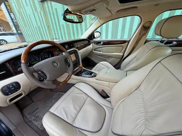 Jaguar XJ 2005