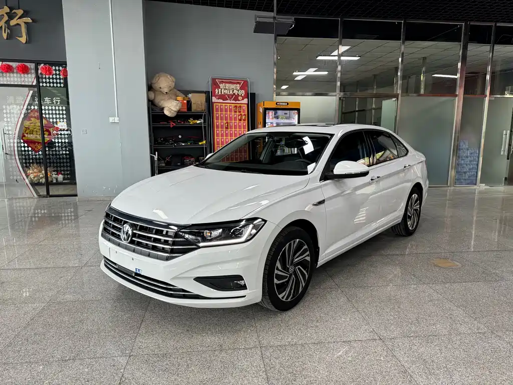 Volkswagen Sagitar 2022